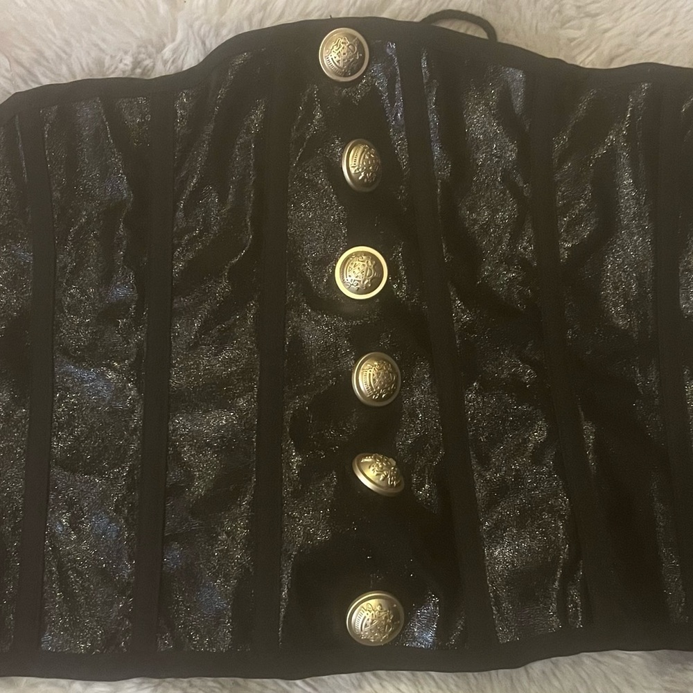 Black bustiers